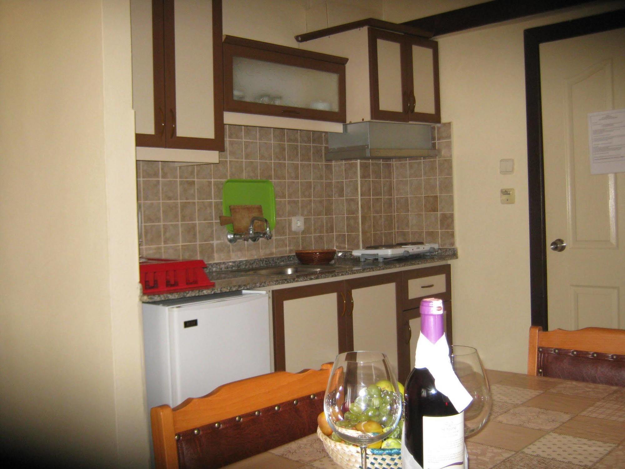 Oya Apartments Kuşadası Exterior photo